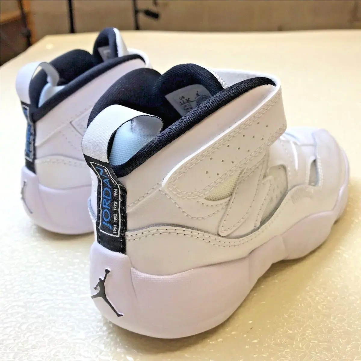 Nike shoes - Jordan Jumpman - Jumpman - White 4