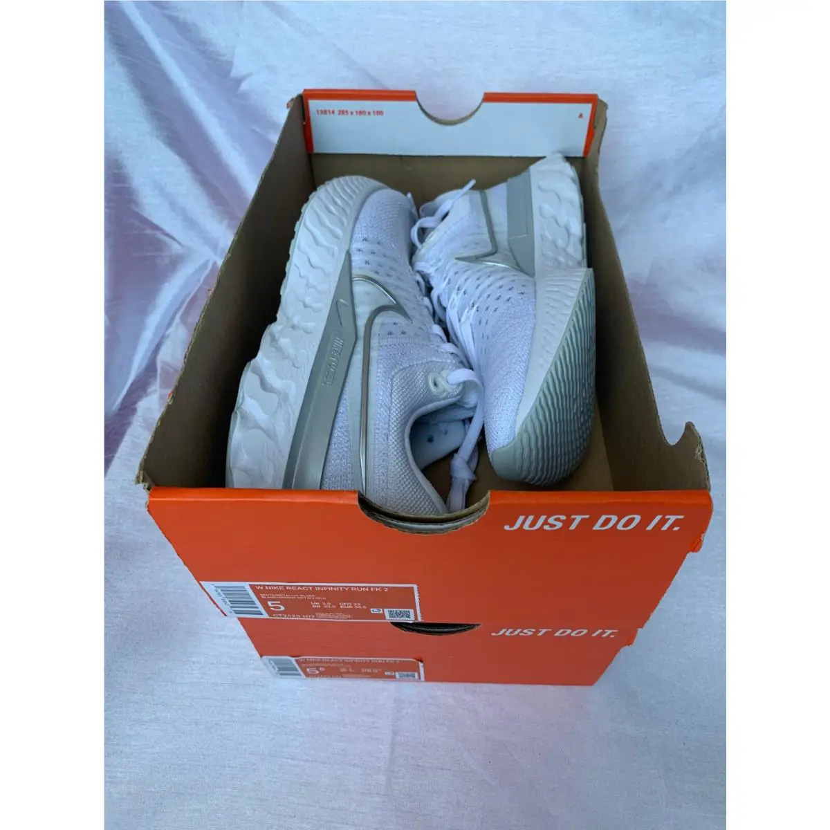 Nike shoes - Nike React Infinity - React Infinity - CT2423-102 - WHITE/METALLIC SILVER, Manufacturer: CT2423 102 19