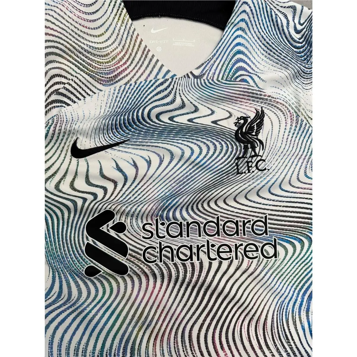 Nike clothing - Nike Liverpool 2022/23 Stadium Away Jersey - DN2715-101 - White 0