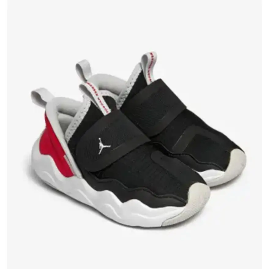 Nike shoes - Black/Red/White 8