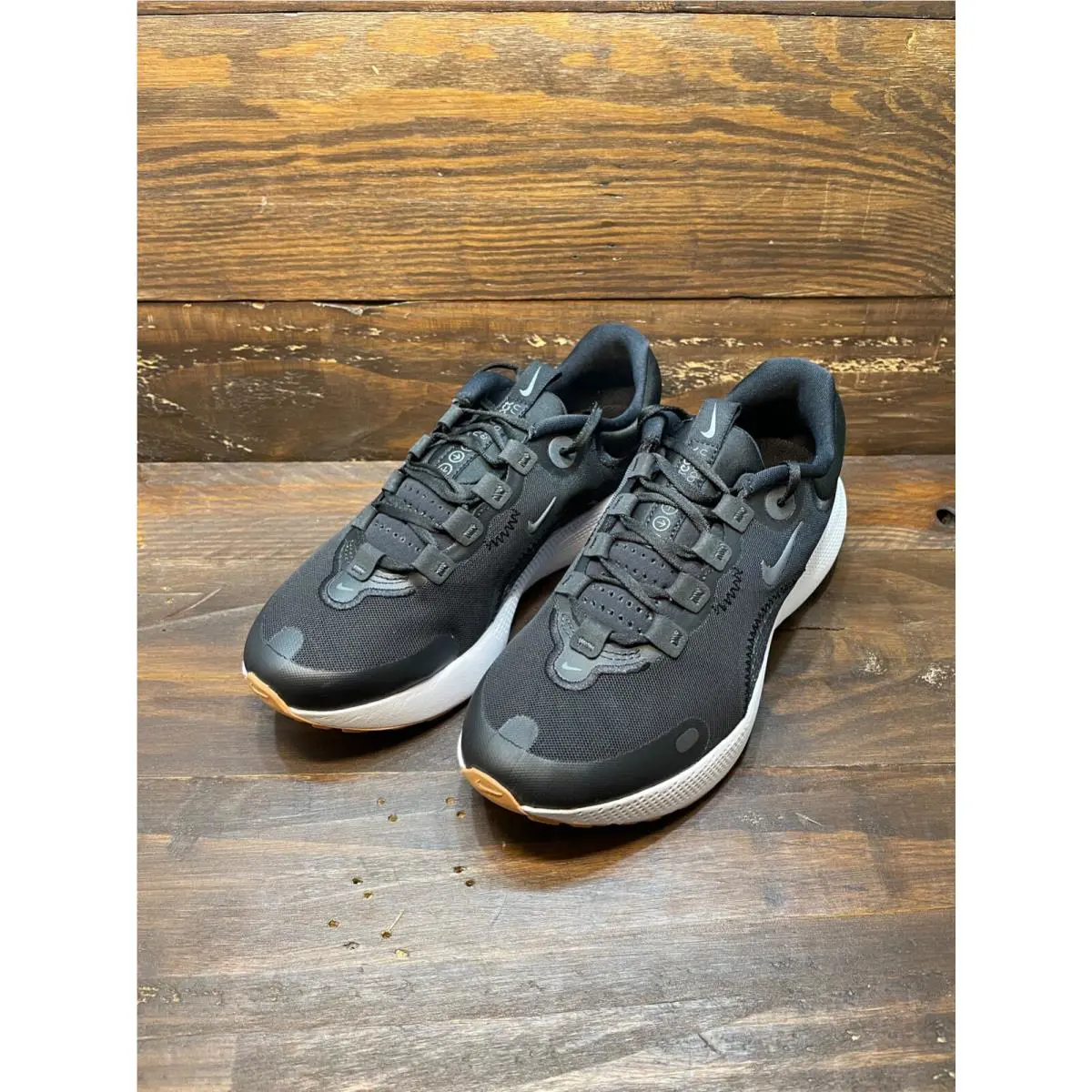 Nike shoes - Nike React Escape - React Escape - CV3817002 - White 1