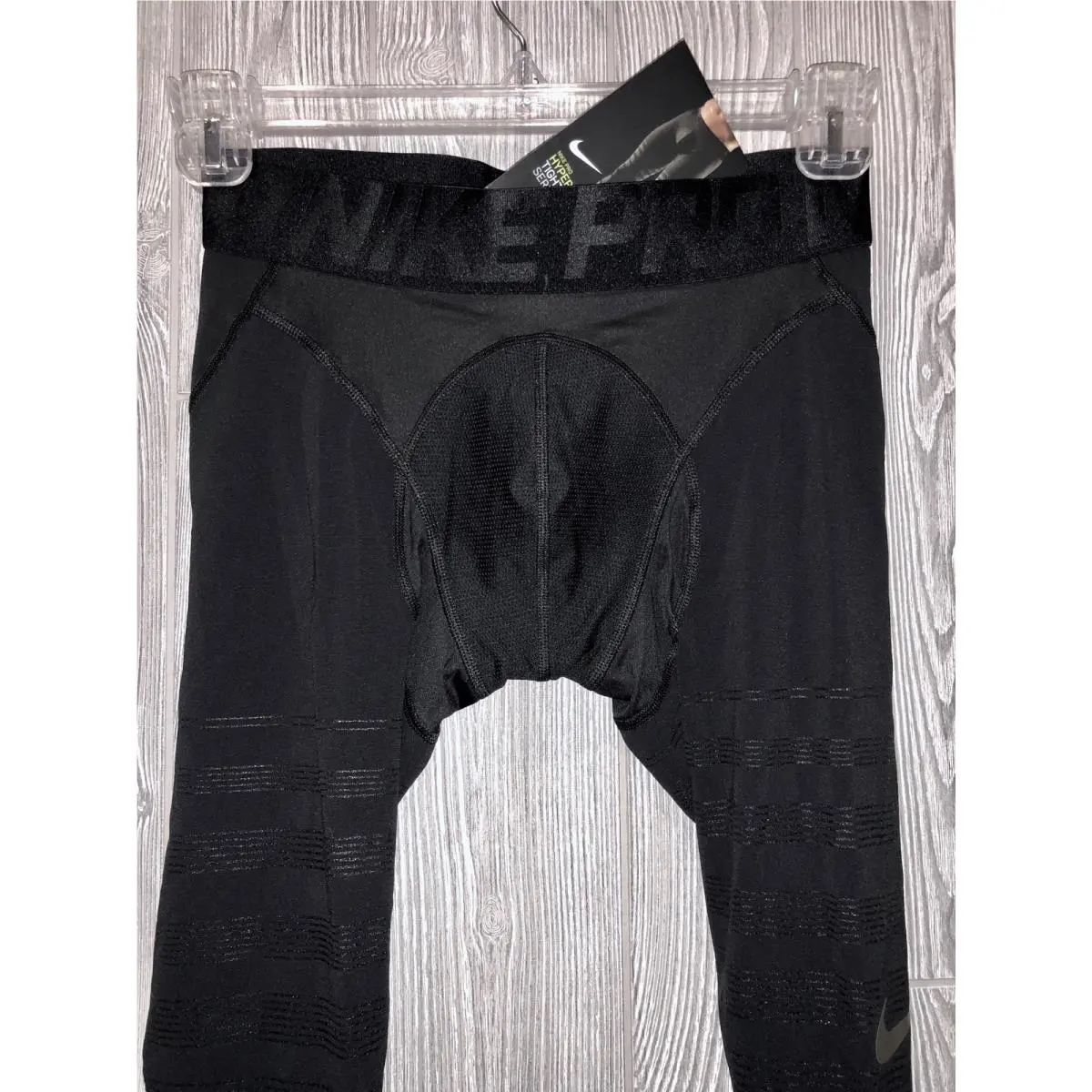 Nike clothing - NIKE Pro HyperRecovery Graduated Compression Training Tight - 812988 - Black 5