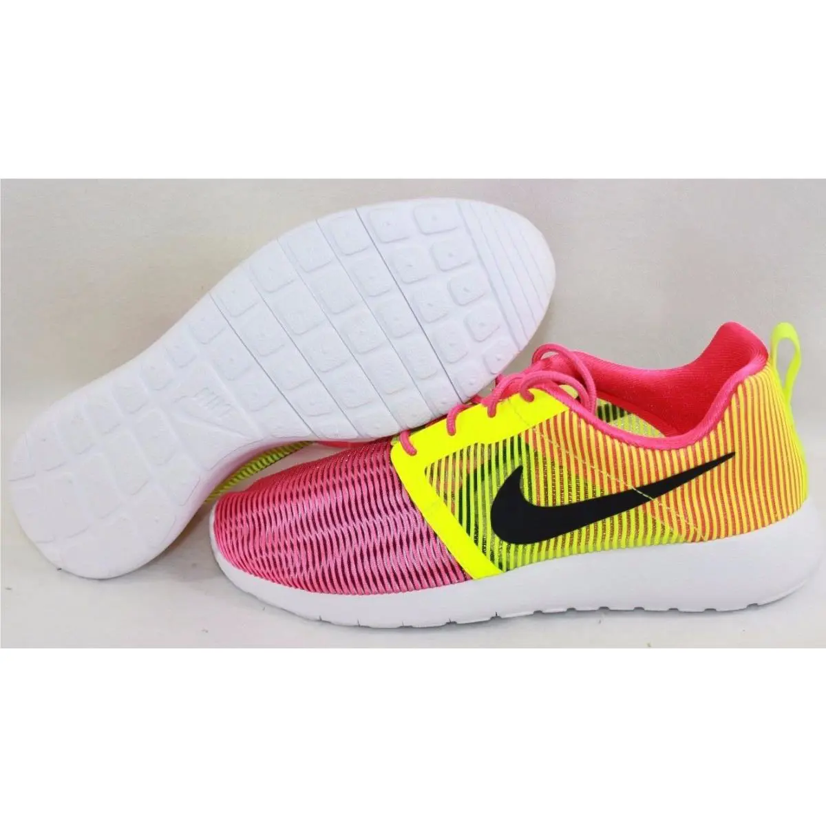 Nike shoes - Pink 1