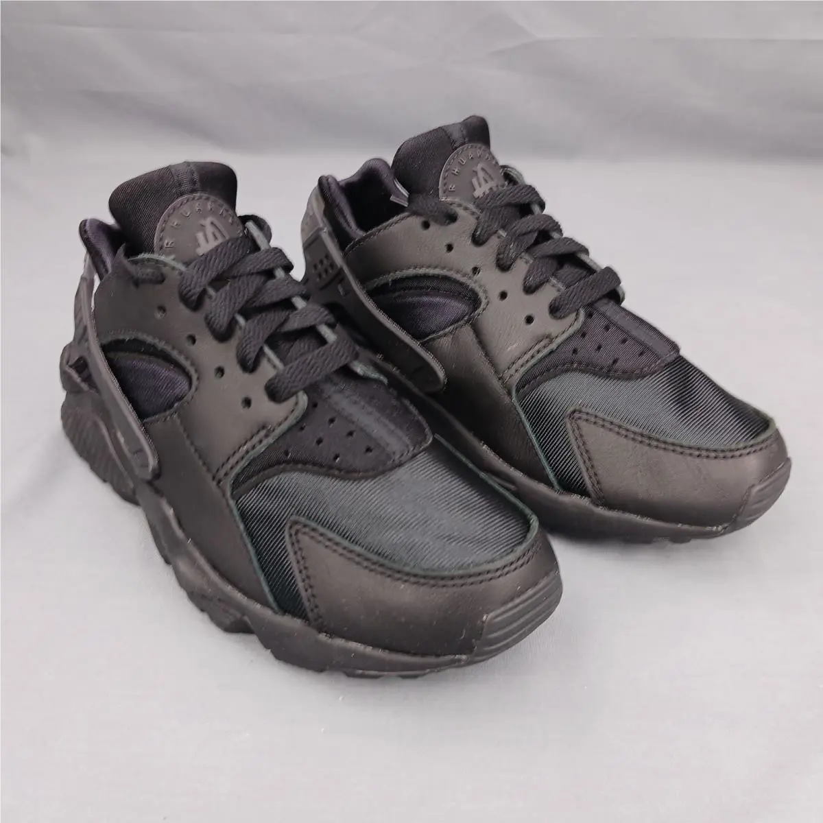 Nike shoes - Nike Air Huarache - Air Huarache - DH4439001 - Black 0