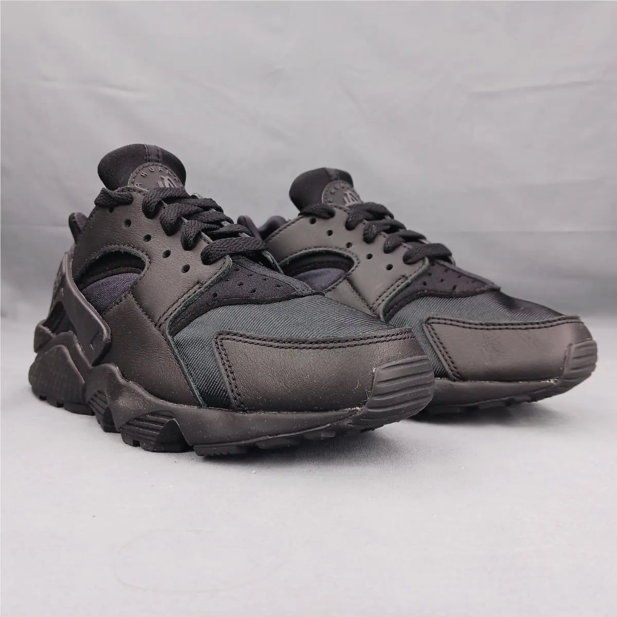 Nike shoes - Nike Air Huarache - Air Huarache - DH4439001 - Black 1