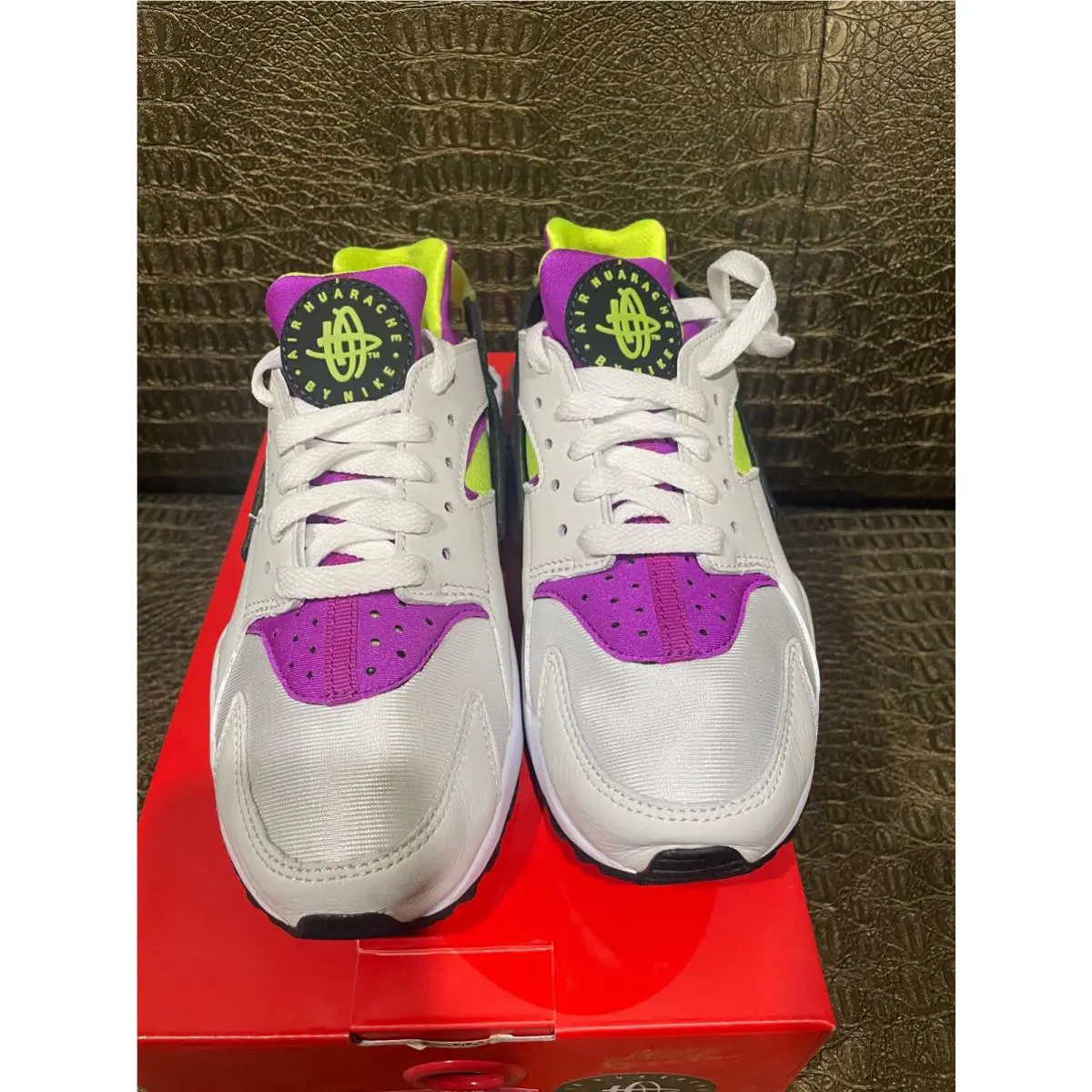 Nike shoes - White Magenta Neon 0