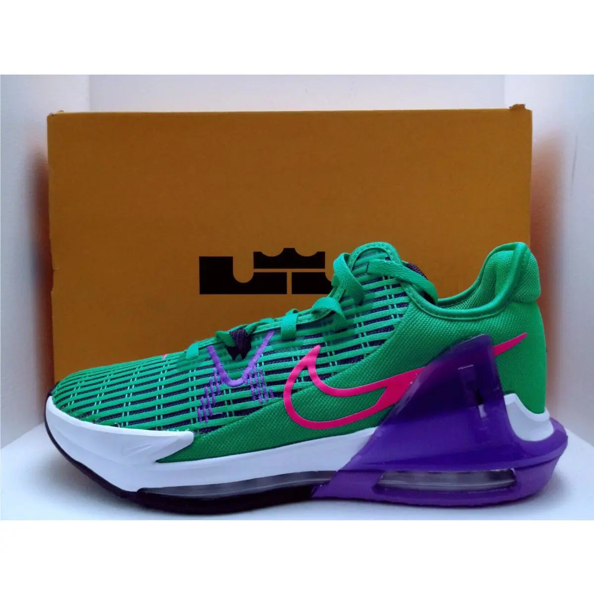 Nike shoes - Nike LeBron Witness 6 - LeBron Witness - CZ4052-300 - CLEAR EMERALD/HYPER PINK 0