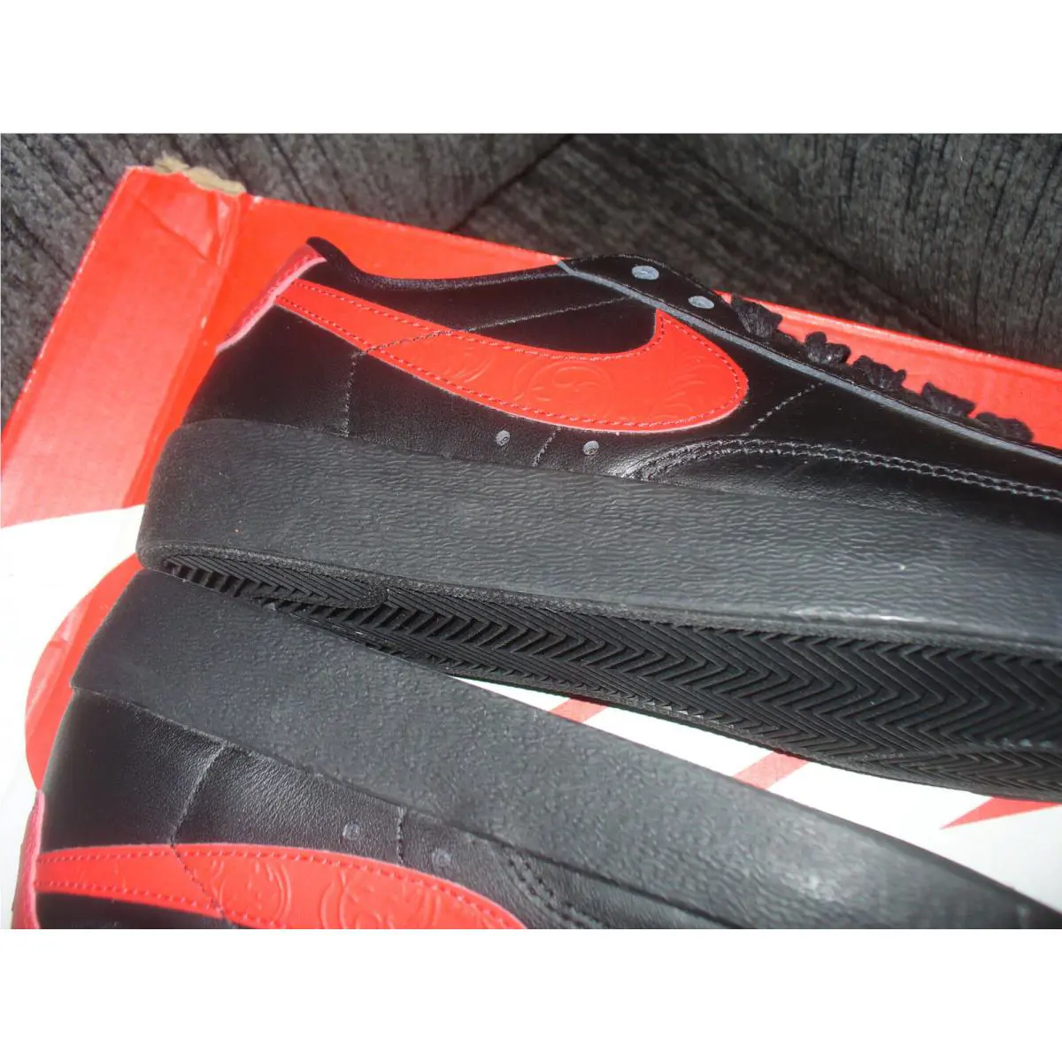 Nike shoes - Blazer low f - Blazer low - AJ1689-001 - Black/Red 7