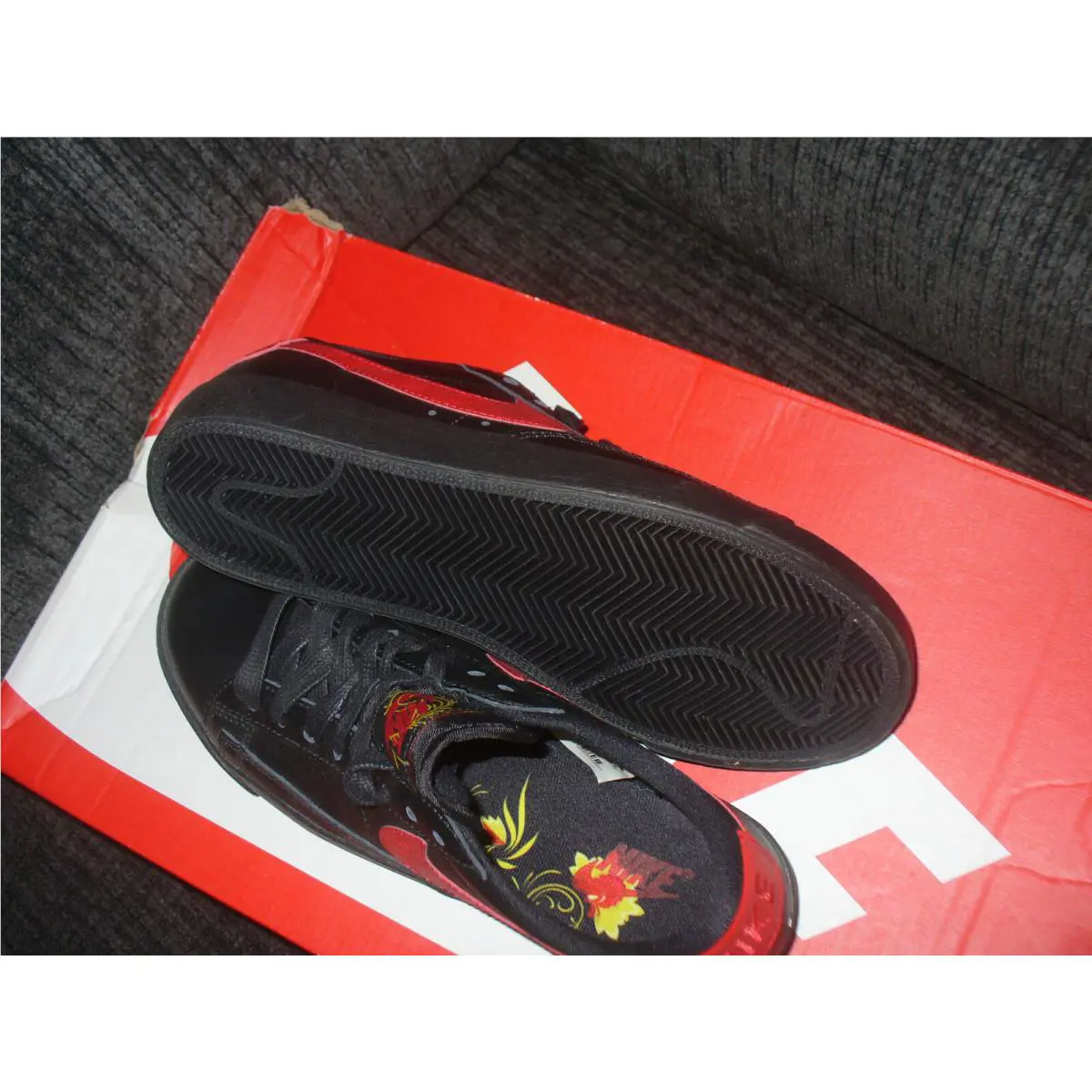 Nike shoes - Blazer low f - Blazer low - AJ1689-001 - Black/Red 8