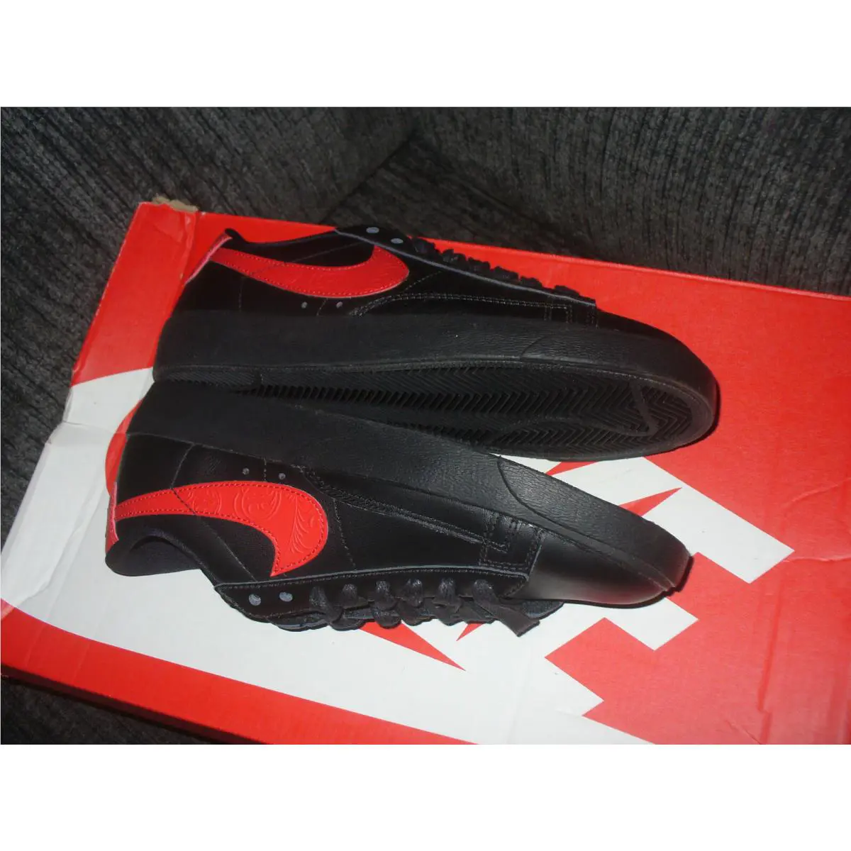 Nike shoes - Blazer low f - Blazer low - AJ1689-001 - Black/Red 6