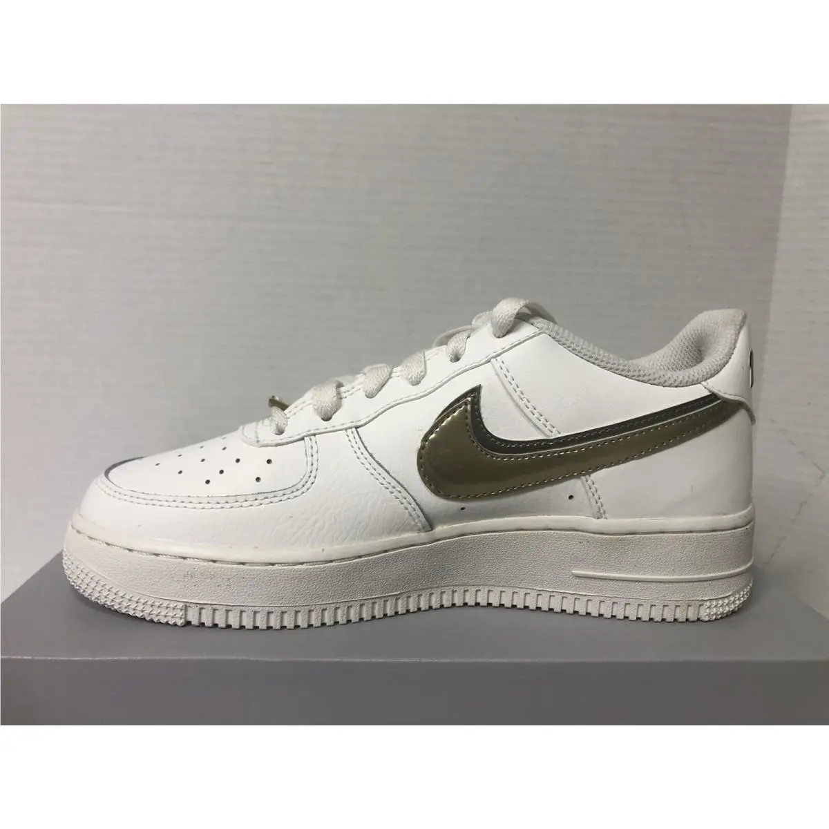 Nike shoes - Nike Air Force 1 LV8 - Dh9595-001 - White 2
