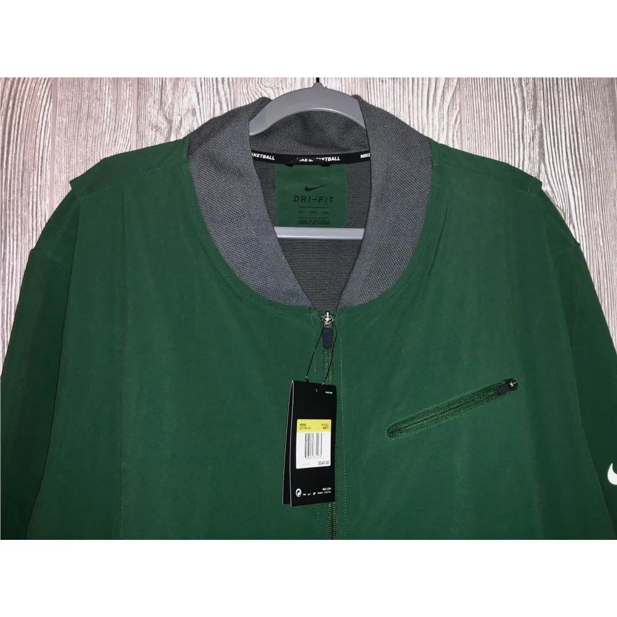 Nike clothing - NIKE HyperElite Showtime Basketball Jacket - 867758 - Green 0