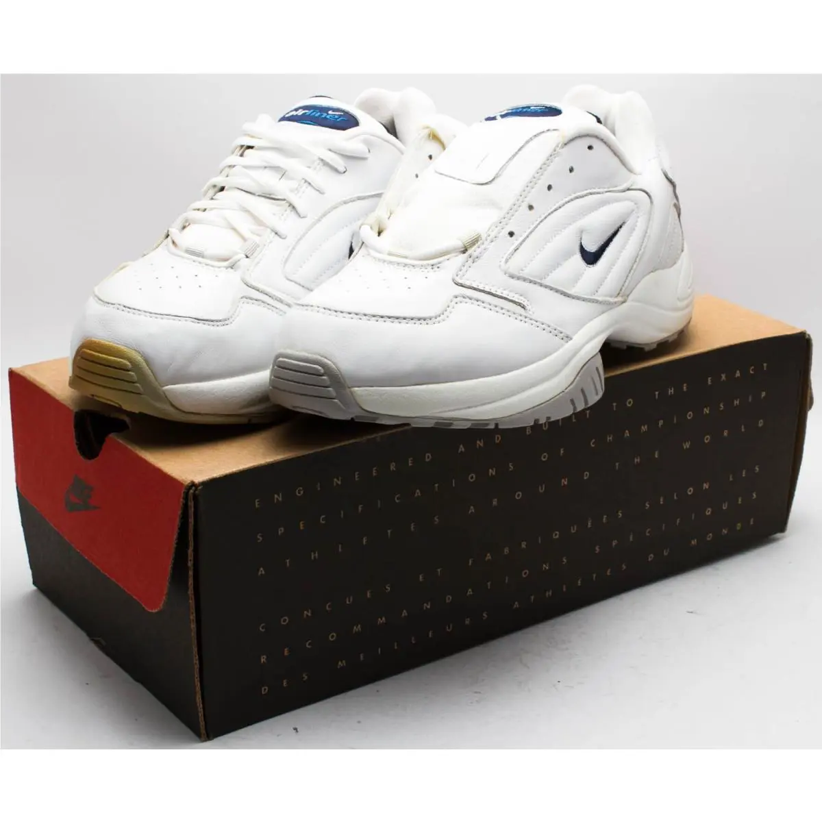 Nike shoes - white 4