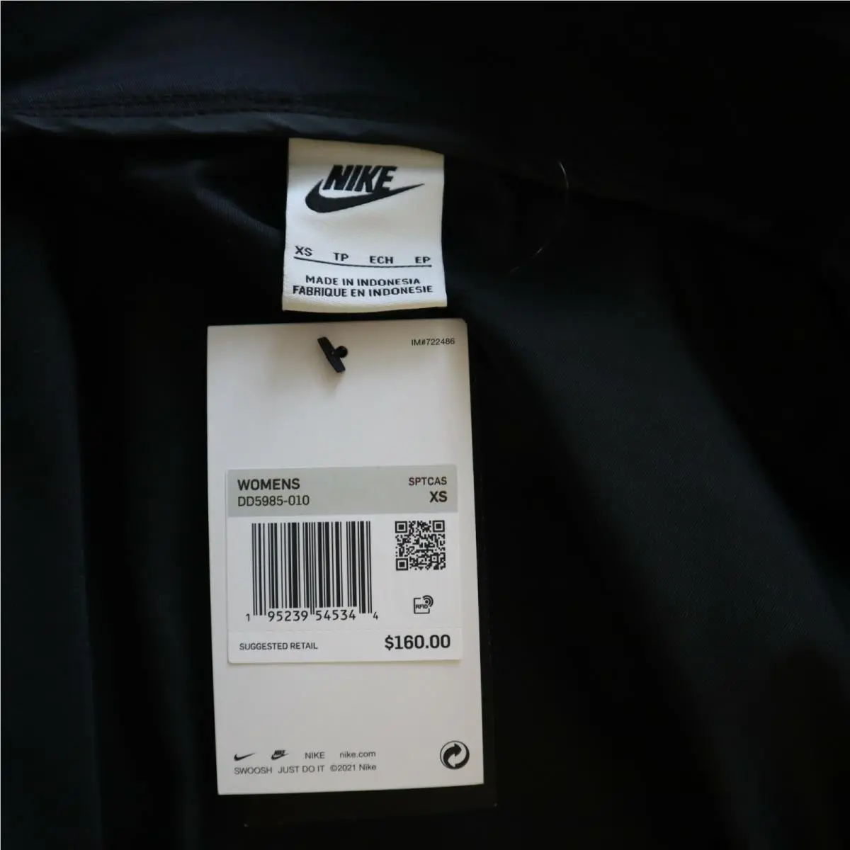Nike clothing - DD5985 010 - Black, White 9