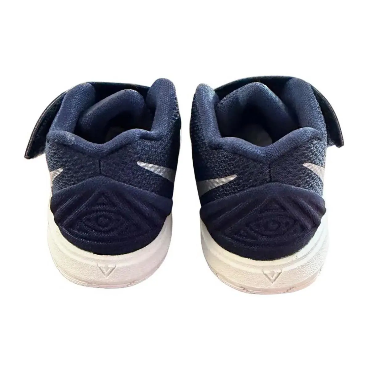 Nike shoes Kyrie - Multi-Color/Metallic Silver 9