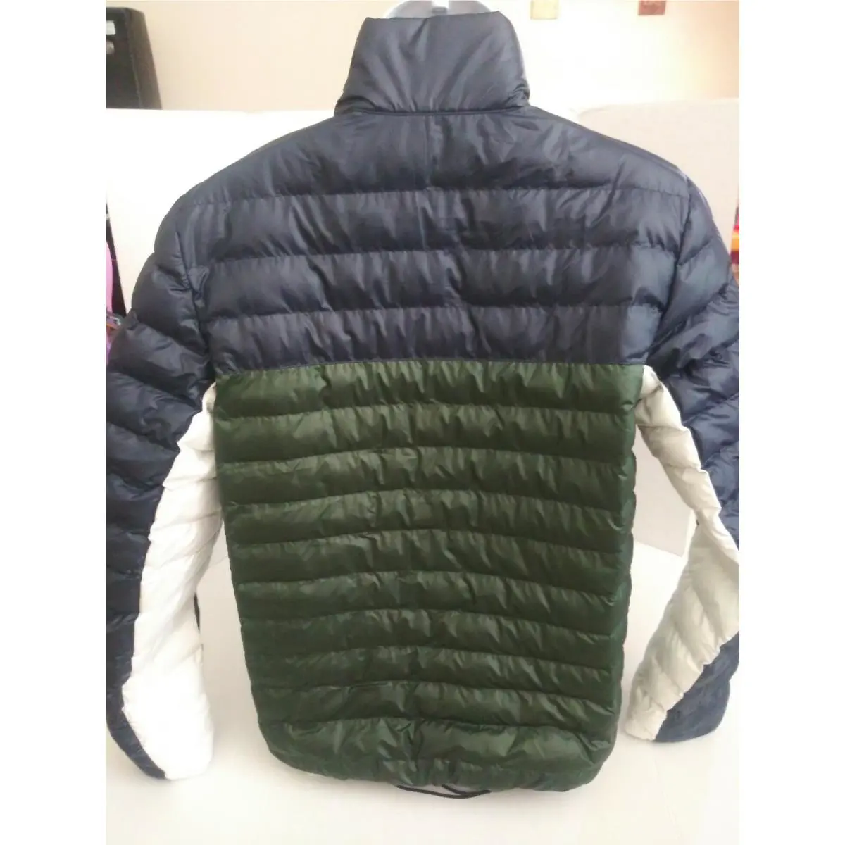 Nike clothing - Green, Blue, White 7