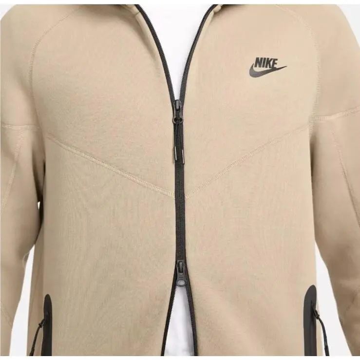 Nike clothing - Brown 1
