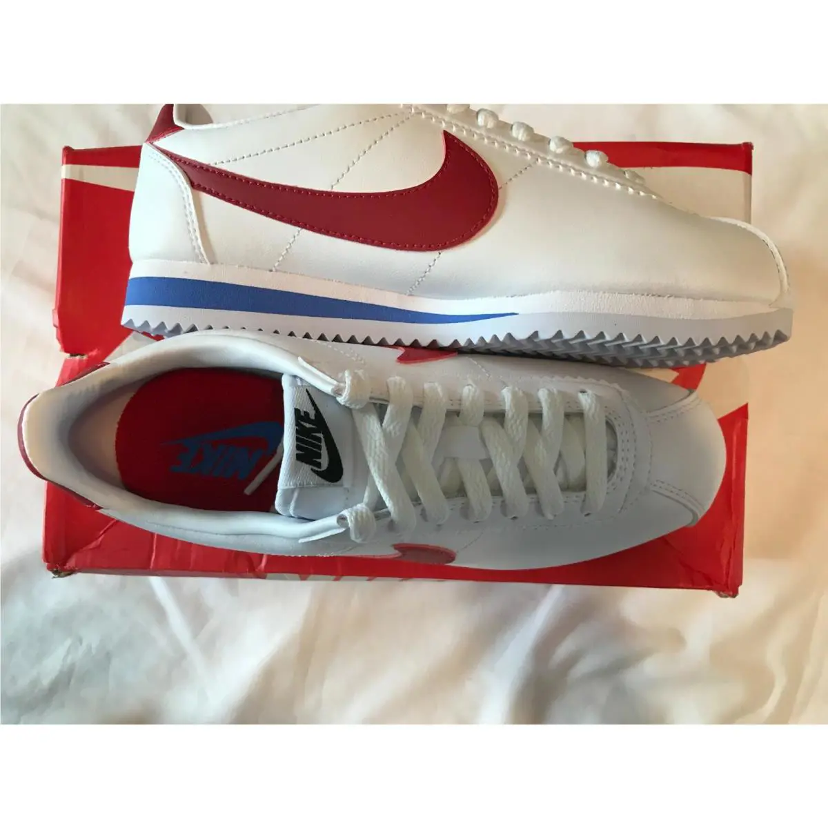 Nike shoes - Nike Classic Cortez - Classic Cortez - 807471 103 - White 0