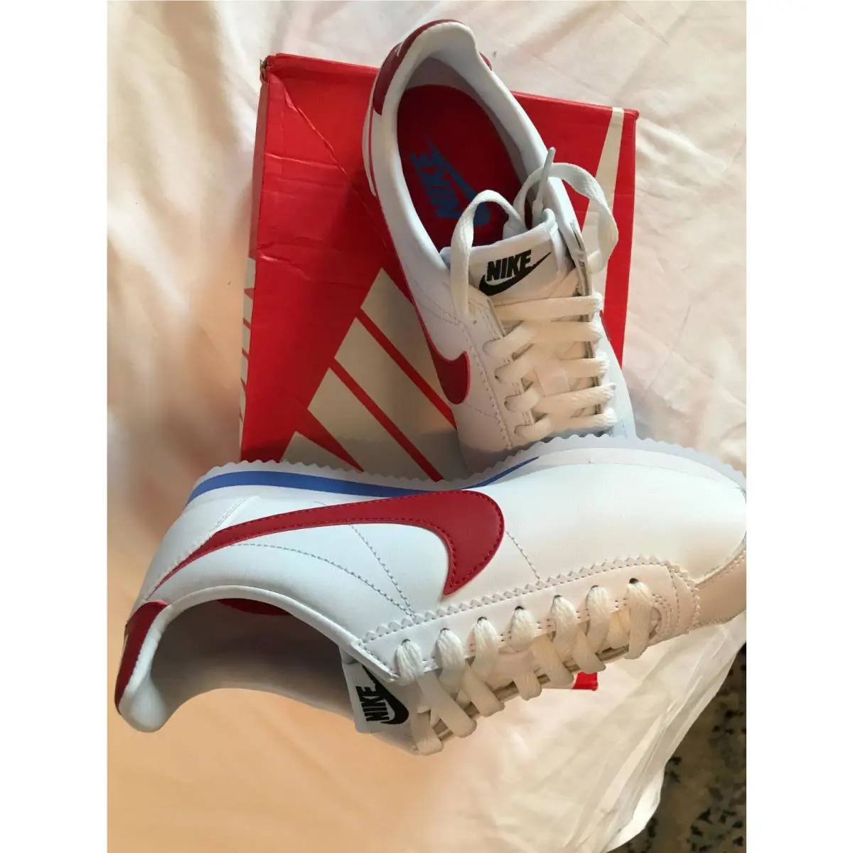 Nike shoes - Nike Classic Cortez - Classic Cortez - 807471 103 - White 2