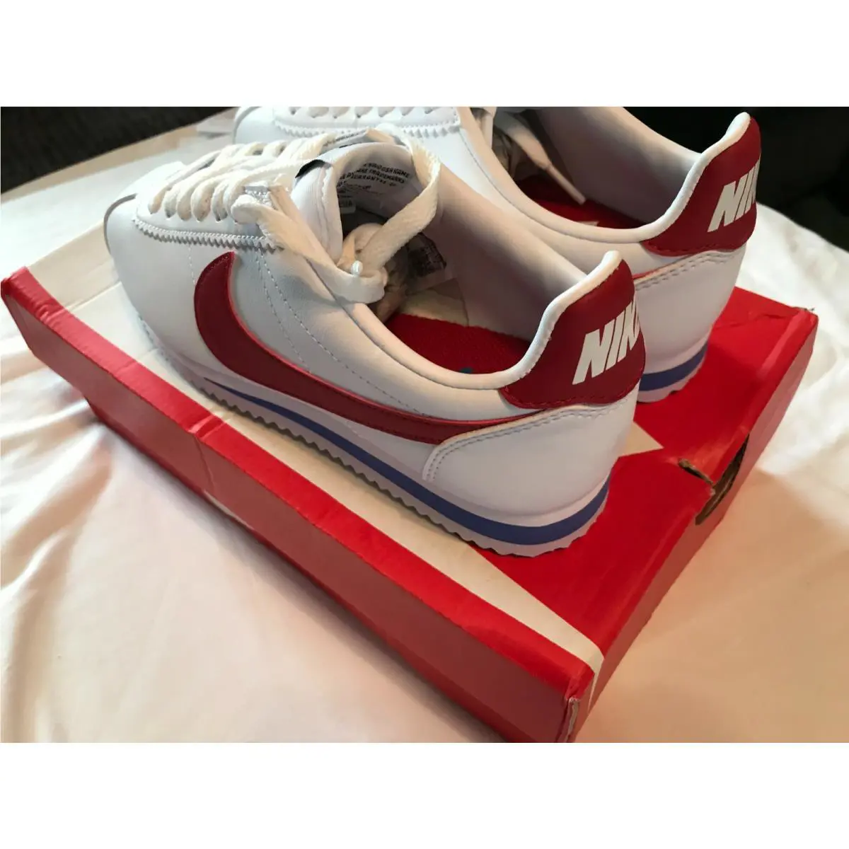 Nike shoes - Nike Classic Cortez - Classic Cortez - 807471 103 - White 3
