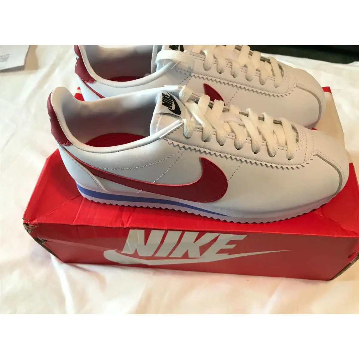 Nike shoes - Nike Classic Cortez - Classic Cortez - 807471 103 - White 7