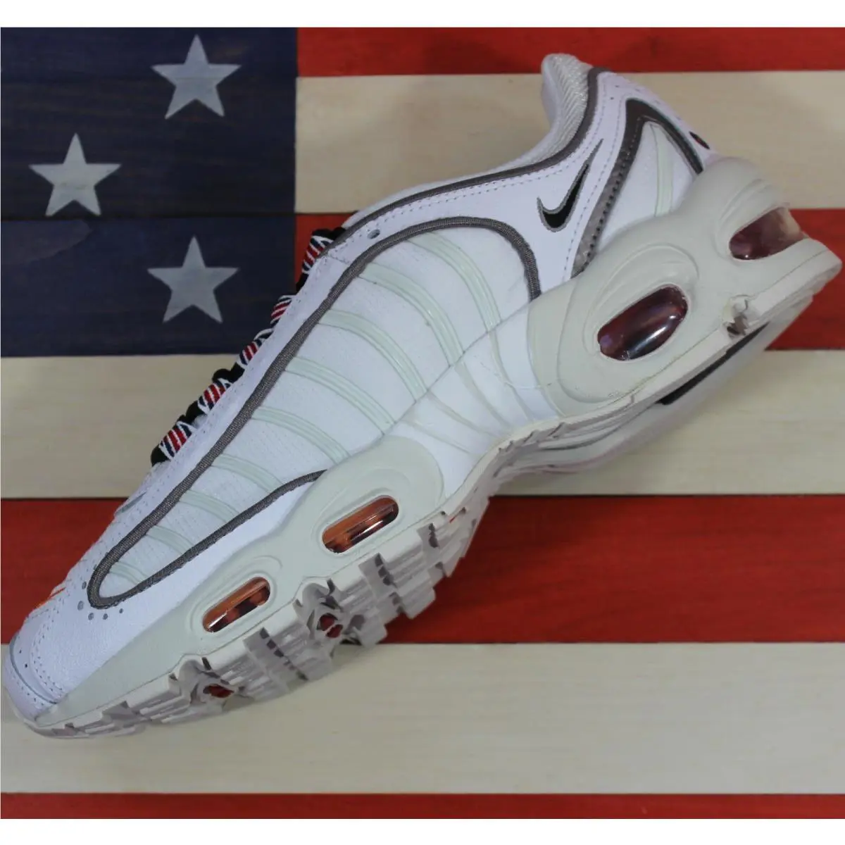 Nike shoes - Nike Air Max Tailwind - Air Max Tailwind - CJ7979100 - White, Manufacturer: White/Black/Summit-White/Gym-Red 12