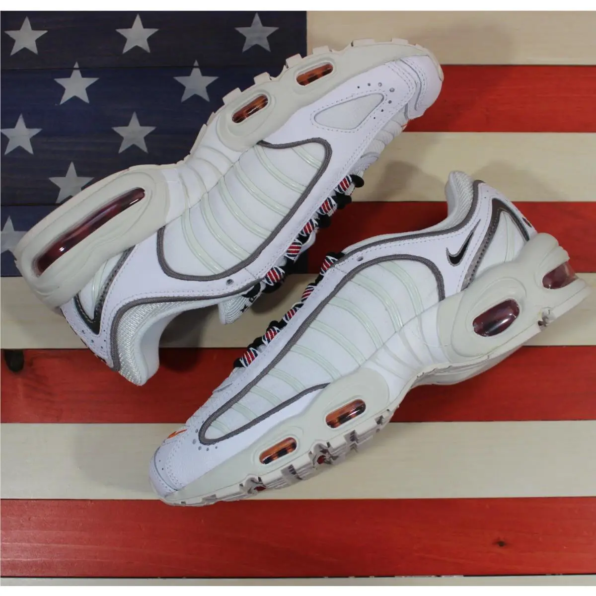 Nike shoes - Nike Air Max Tailwind - Air Max Tailwind - CJ7979100 - White, Manufacturer: White/Black/Summit-White/Gym-Red 16