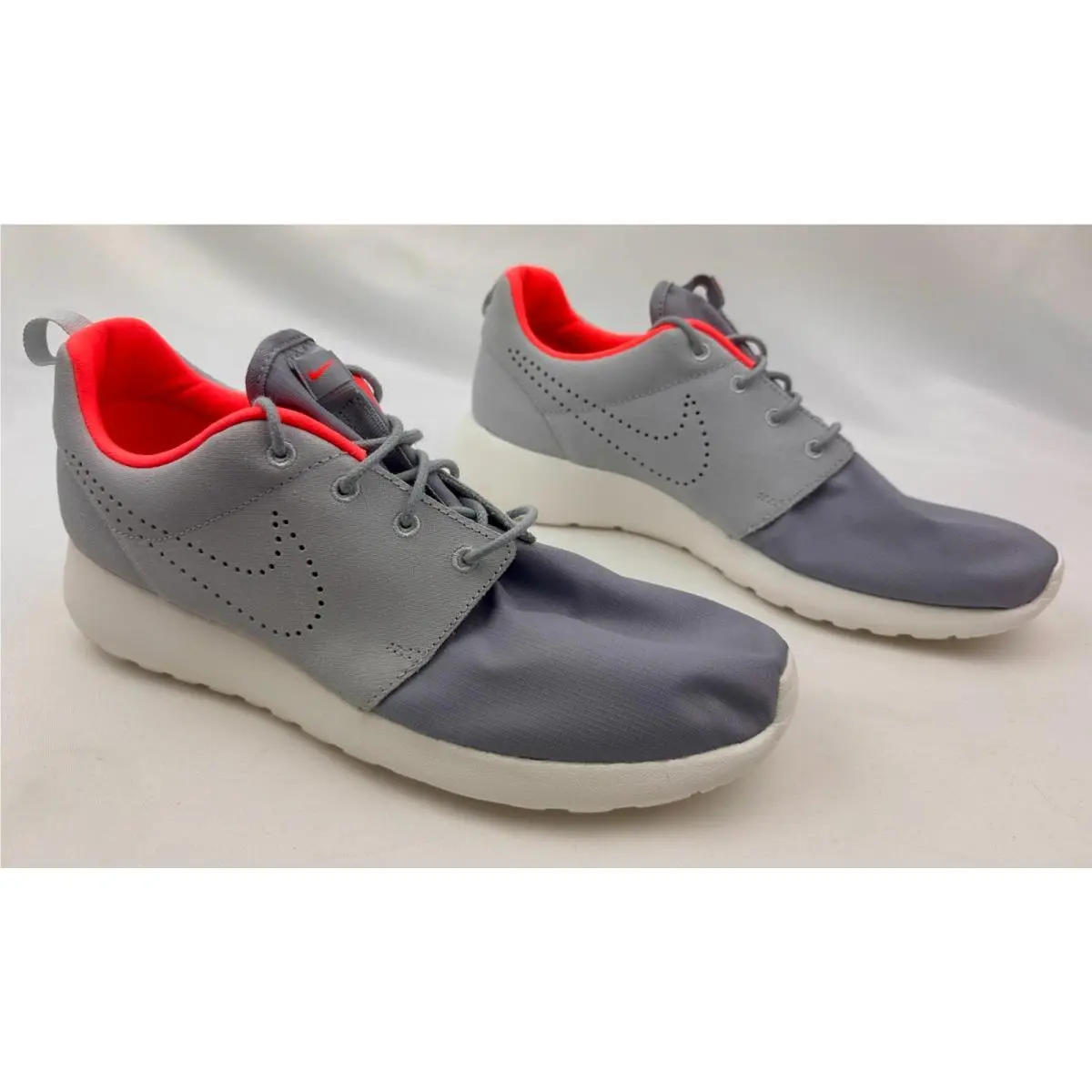 Nike shoes - Nike Roshe One - Roshe One - 525234-011 - platinum 10