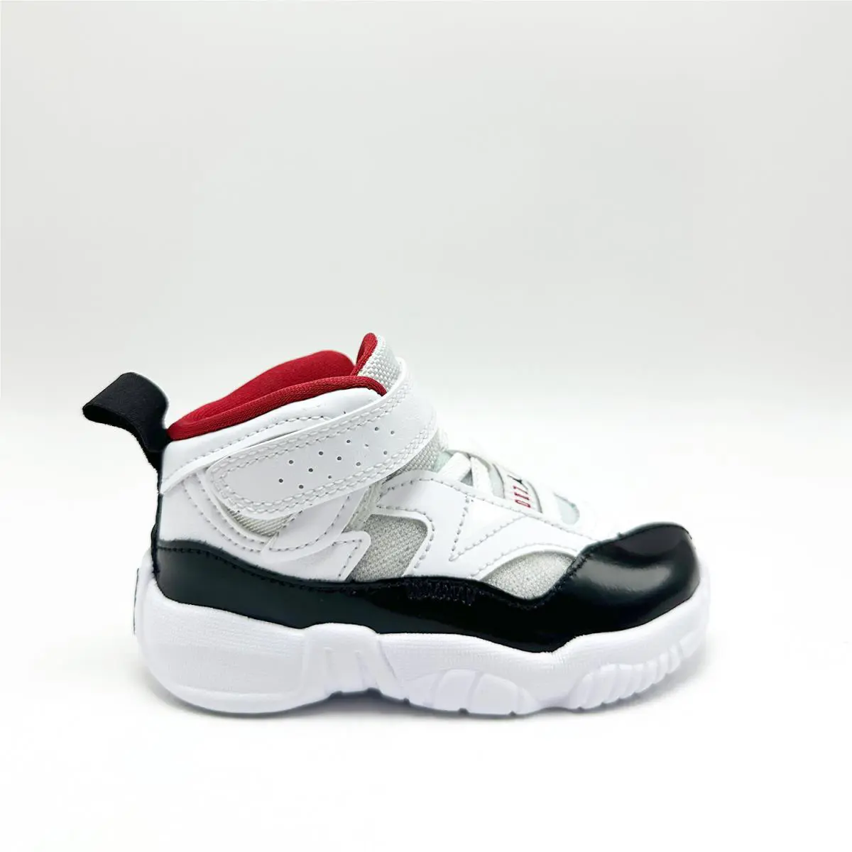 Nike shoes - Jordan Jumpman - Jumpman - White 3