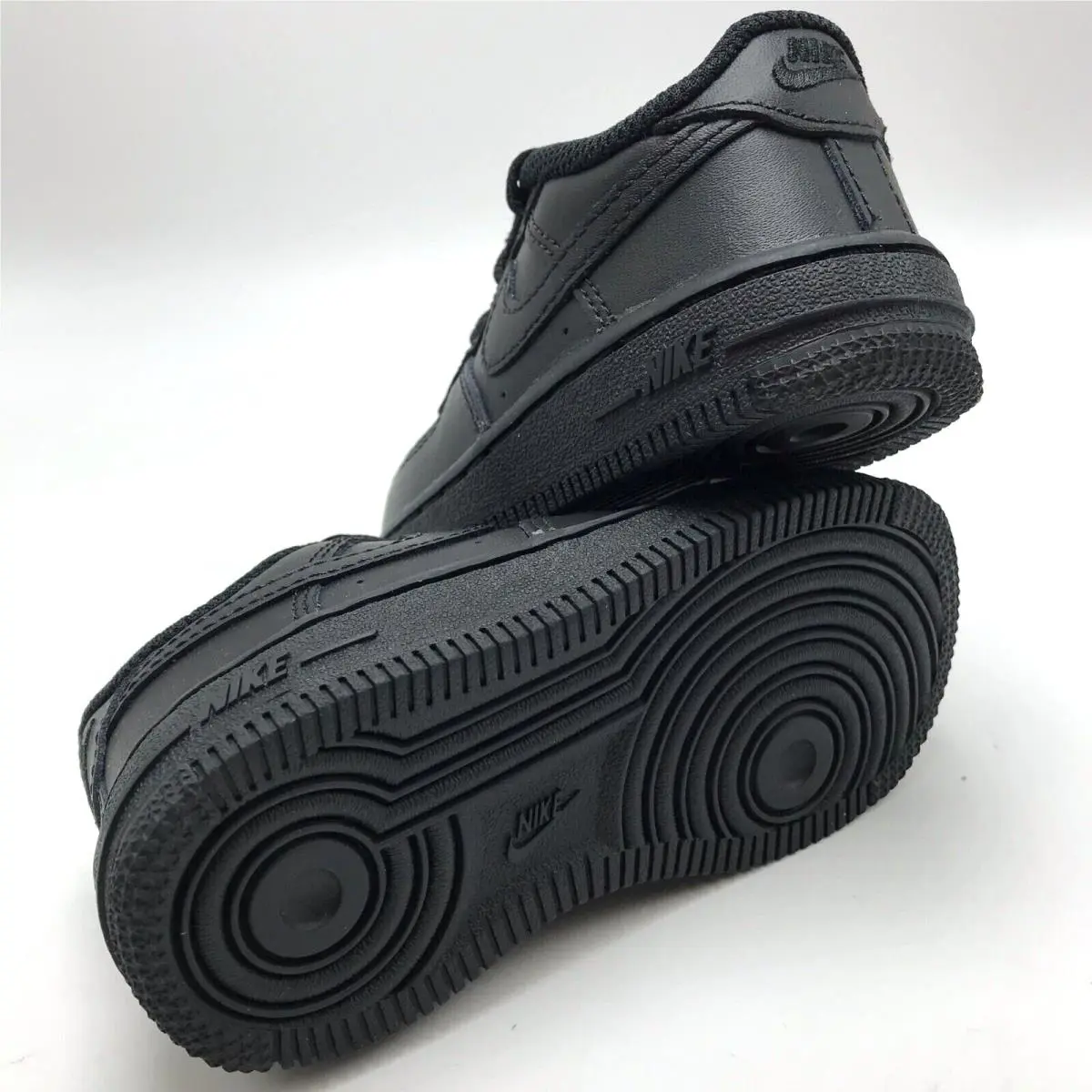 Nike shoes - Nike Air Force 1 - Air Force - Black 3