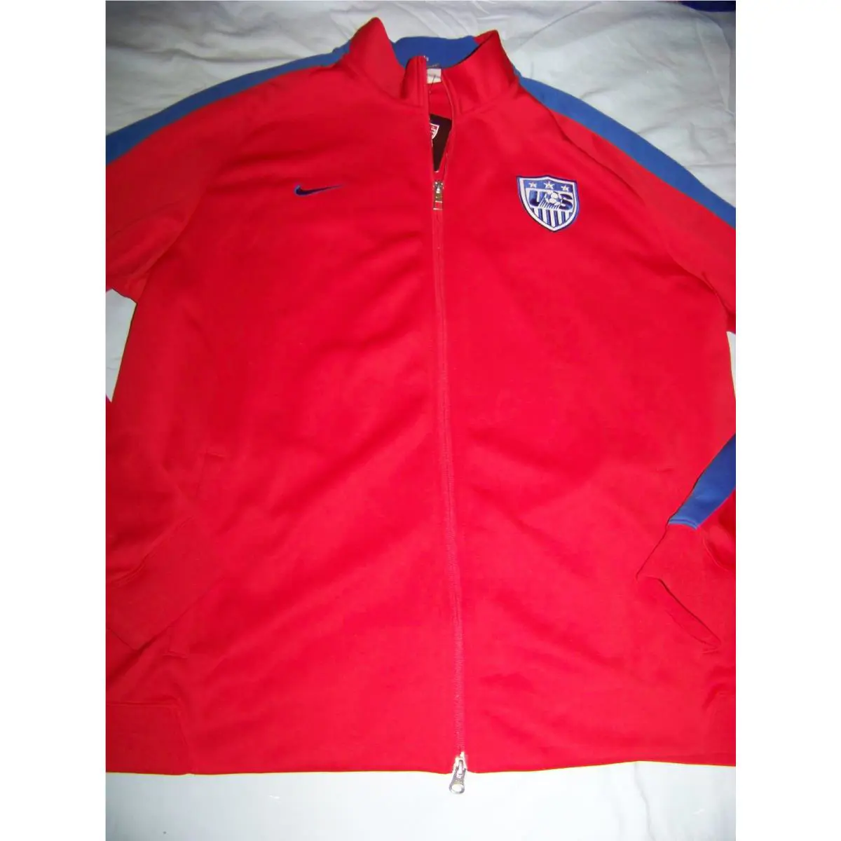 Nike clothing - Red 4