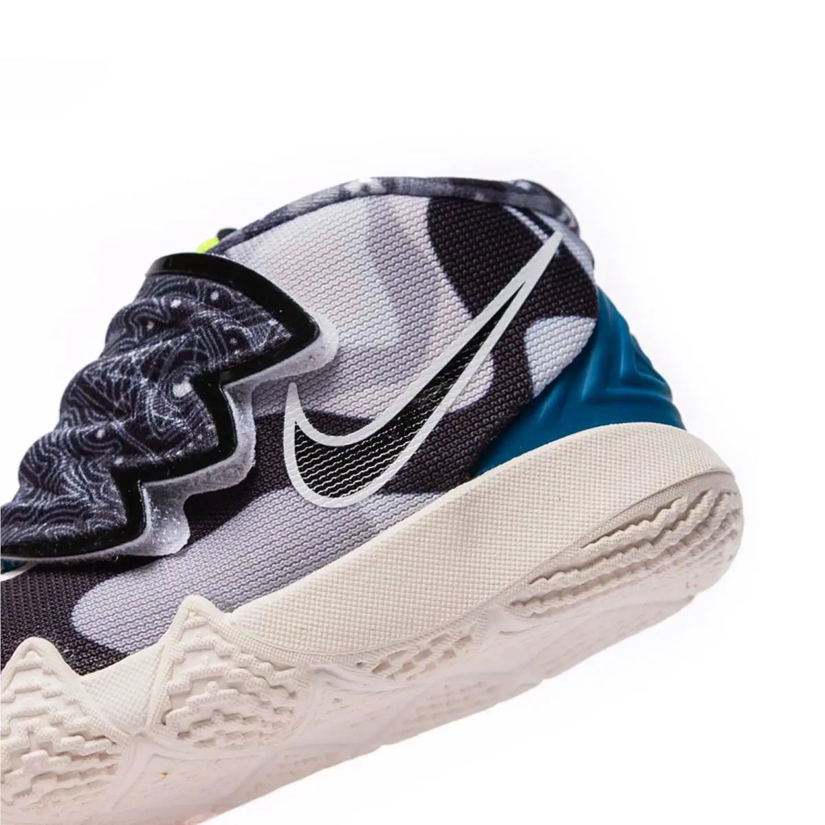 Nike shoes - Multicolor 9