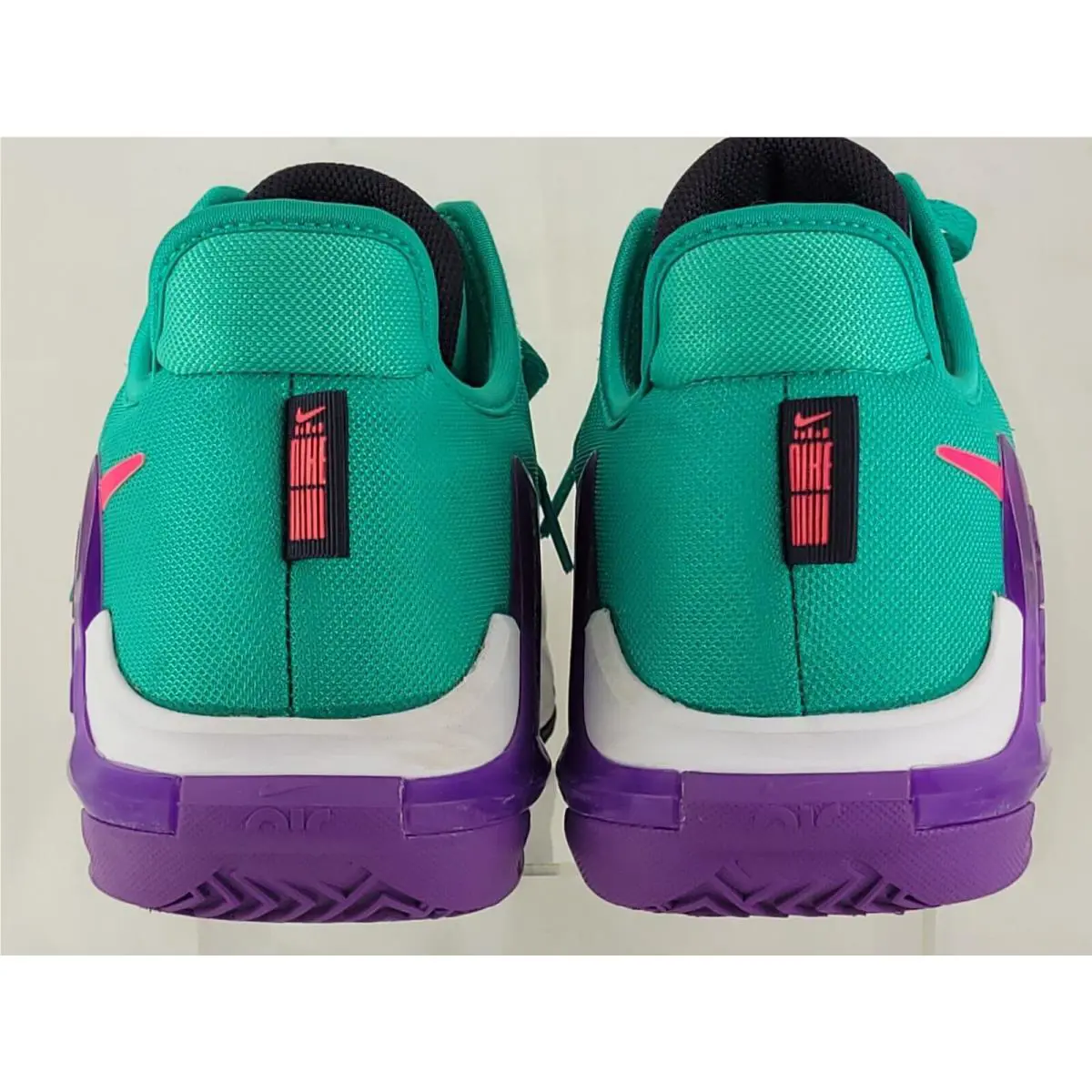 Nike shoes - Nike LeBron Witness 6 - LeBron Witness - CZ4052-300 - Clear Emerald / Hyer pink 1