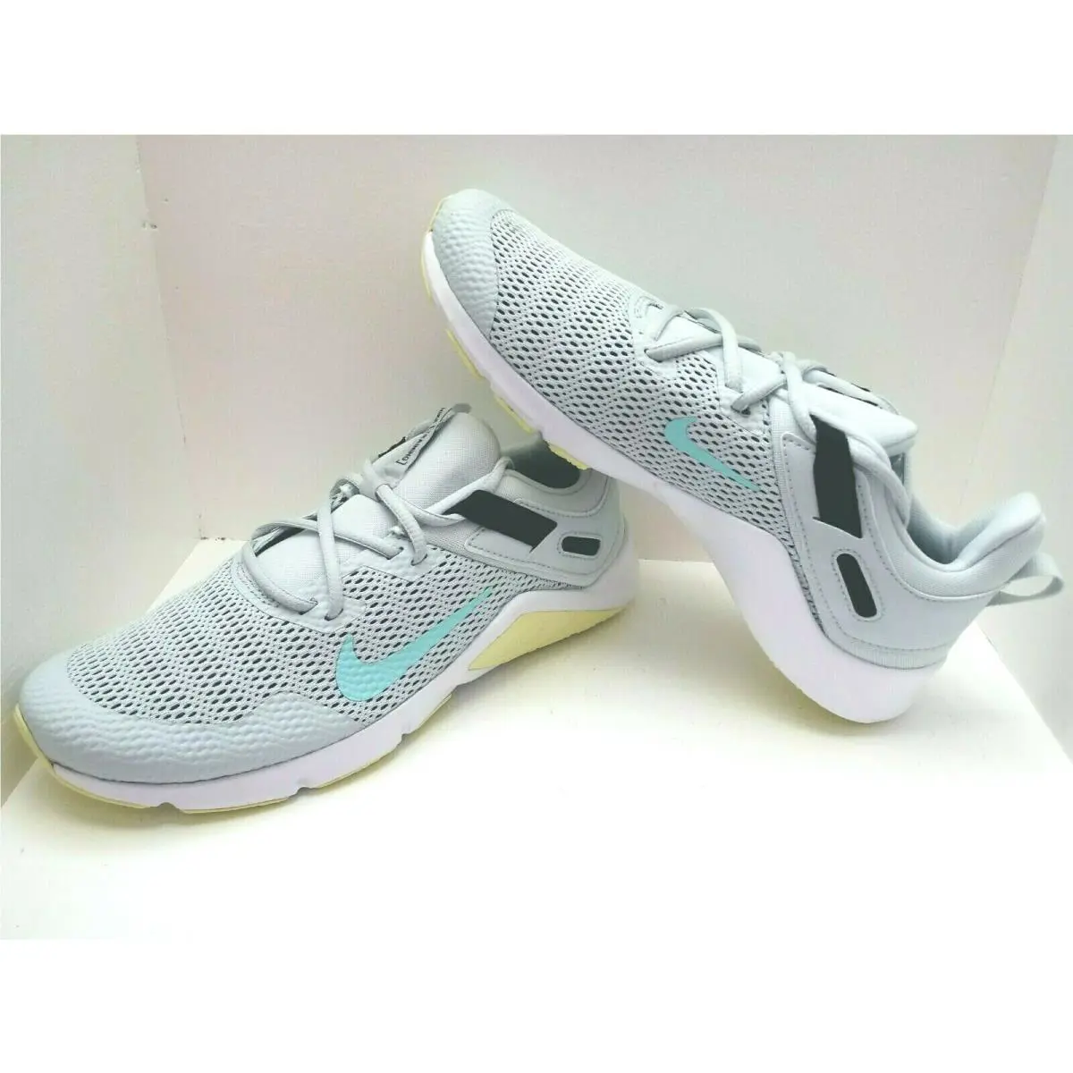 Nike shoes - Nike Legend Essential - Legend Essential - CD0212-006 - PURE PLATINUM/GLACIER ICE 4
