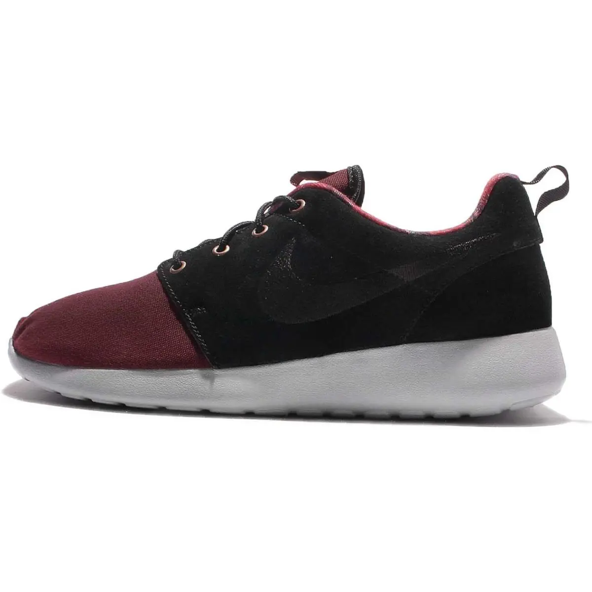 Nike Men`s Roshe One Premium 8 8.5 US Size - Bordeaux/Black/White