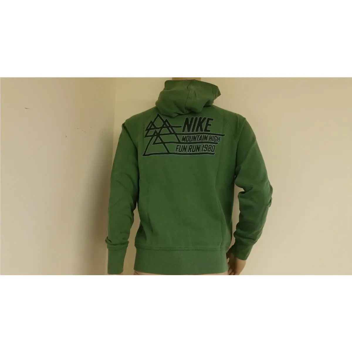 Nike clothing - Green 1