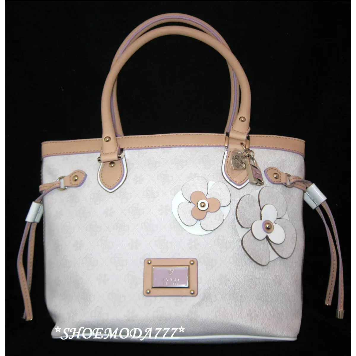 Persuasion Bag Purse Tote Lock Heart Charm Flowers 4 G Logo Chalk by Guess