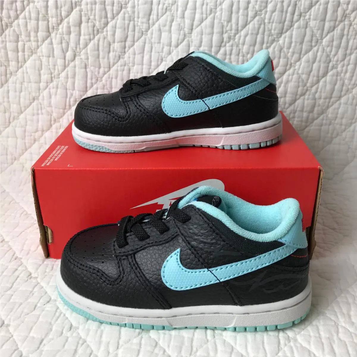 Nike shoes - DH9760-001 - DH9760-001 - Black/Copa white chile red 1
