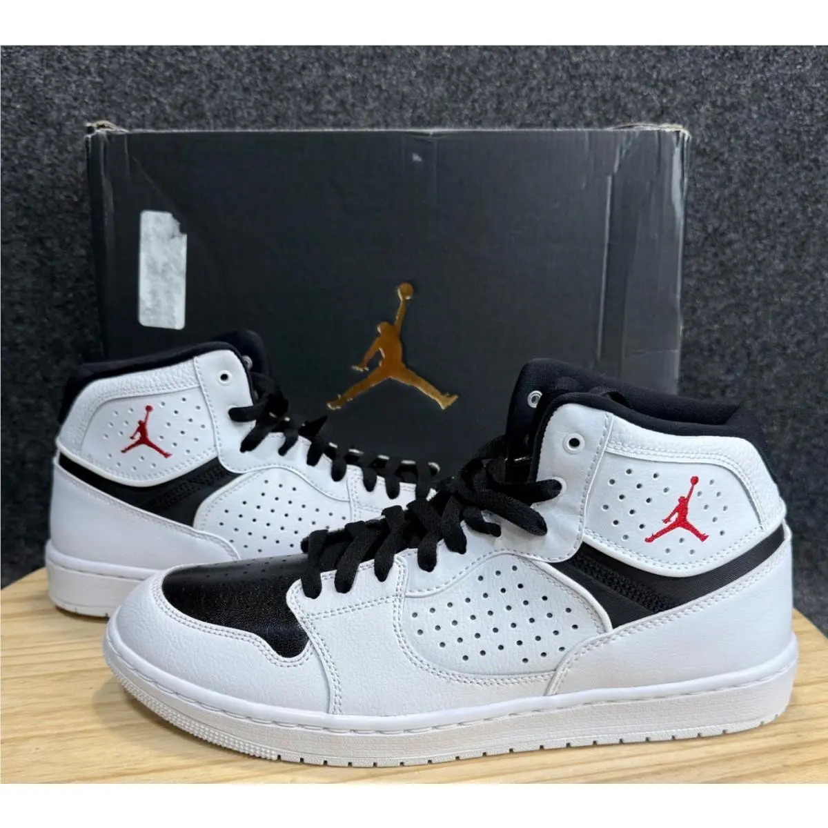 Nike Jordan Access White Black Red Mens 10 Shoes Sneakers Athletic AR3762-101