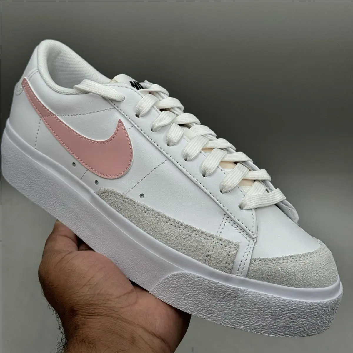 Nike Blazer Low Platform Women Size 8.5 White Pink Glaze DJ0292-103