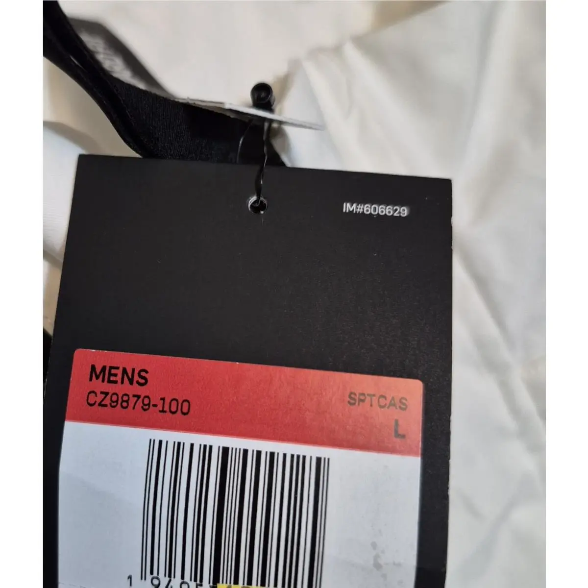 Nike clothing - NSW Premium Essentials M65 - NSW Premium Essentials - CZ9879 010 - White (UPC: 194953009057) 3