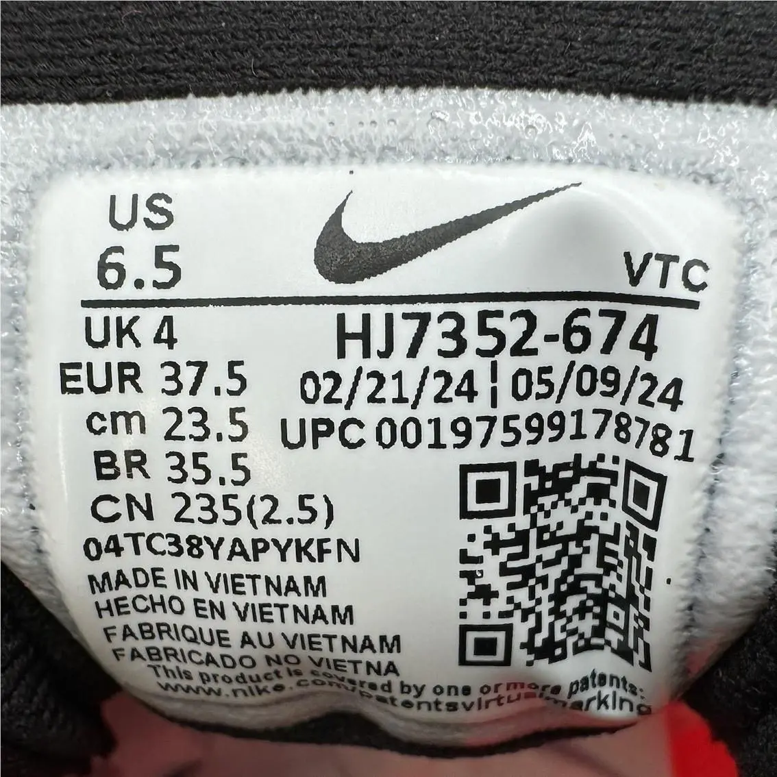 Nike shoes - Nike Journey Run - Journey Run - HJ7352-674 - Pink (UPC: 197599178781) 0