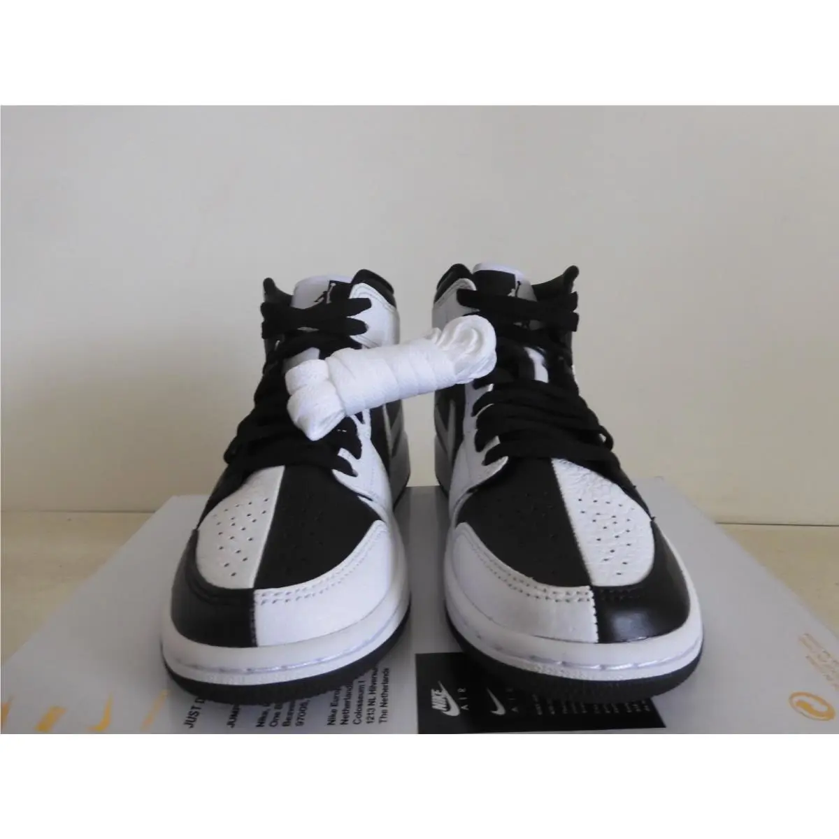 Nike shoes - Air Jordan 1 Mid SE - DR0501-101 - White (UPC: 196148840780) 2