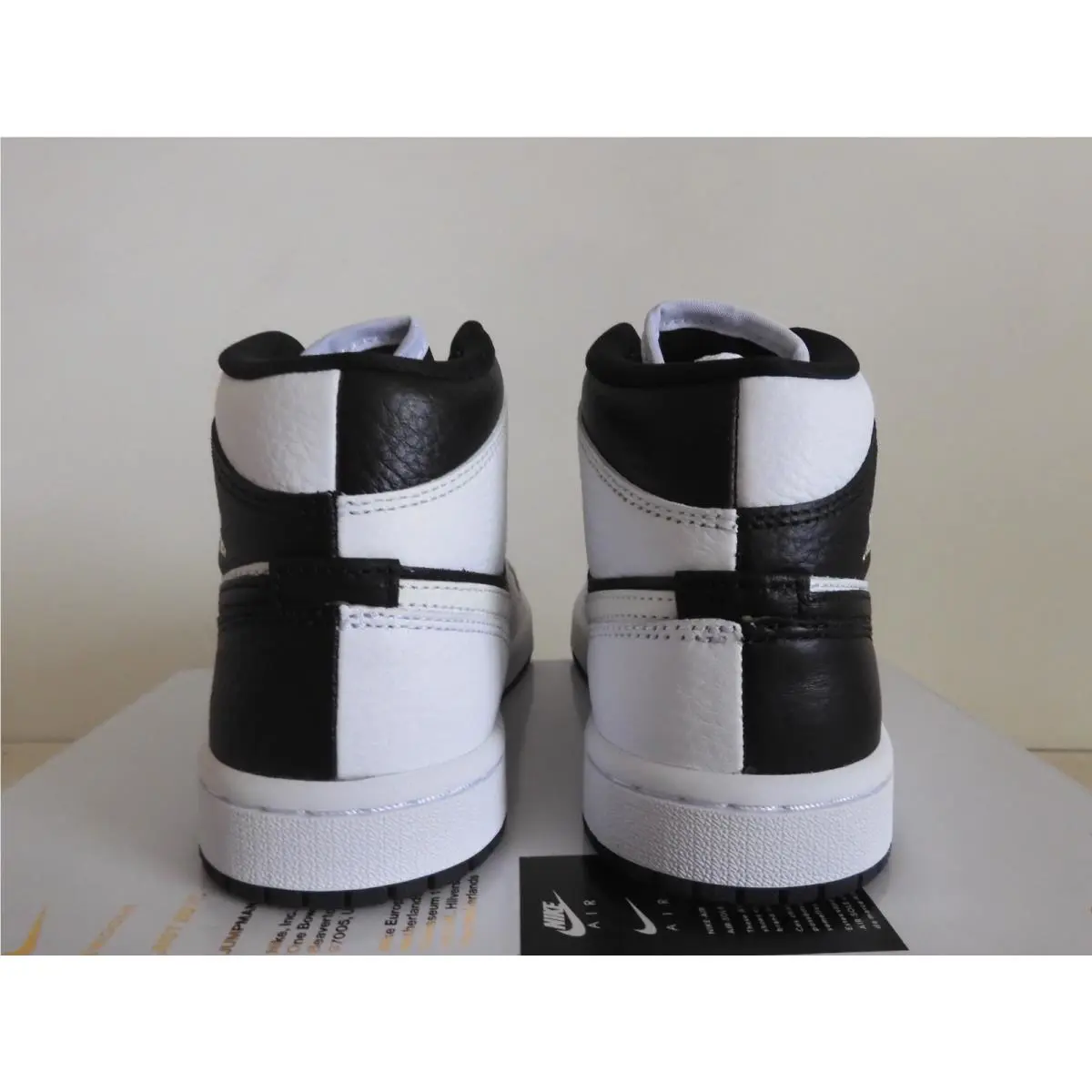Nike shoes - Air Jordan 1 Mid SE - DR0501-101 - White (UPC: 196148840780) 3