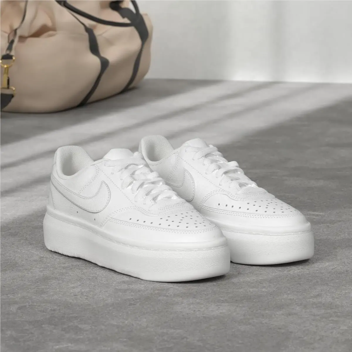 Nike shoes - DM0113-100 - DM0113-100 - White 3