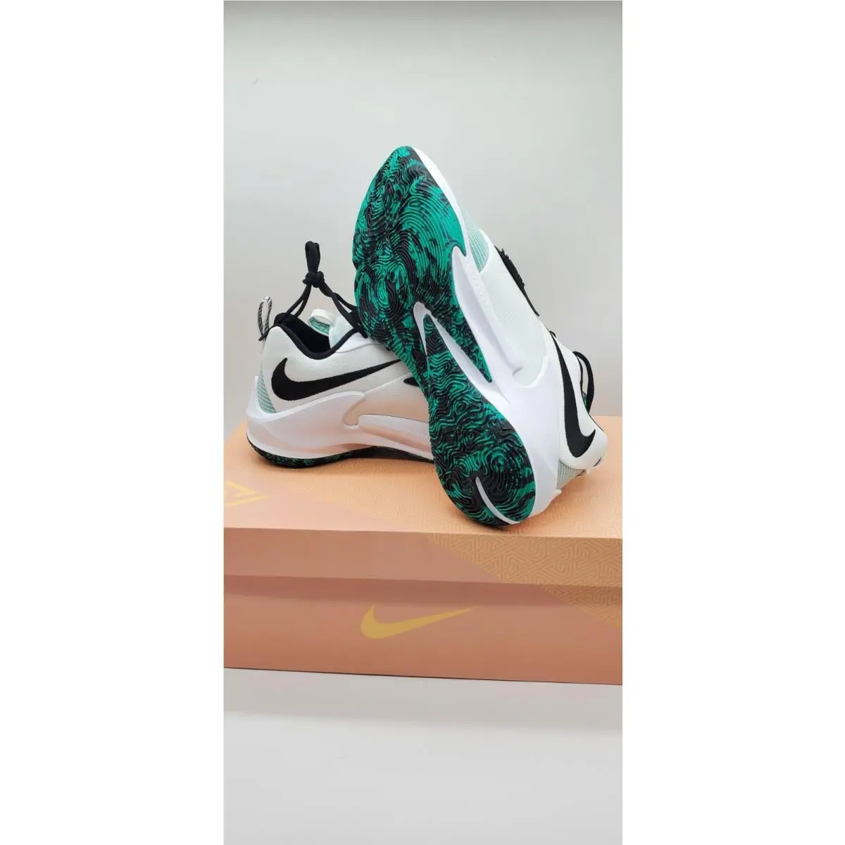 Nike shoes - Zoom Freak 3 GS - Zoom Freak - DA0694-101 - White/Black-Clear Emerald 7