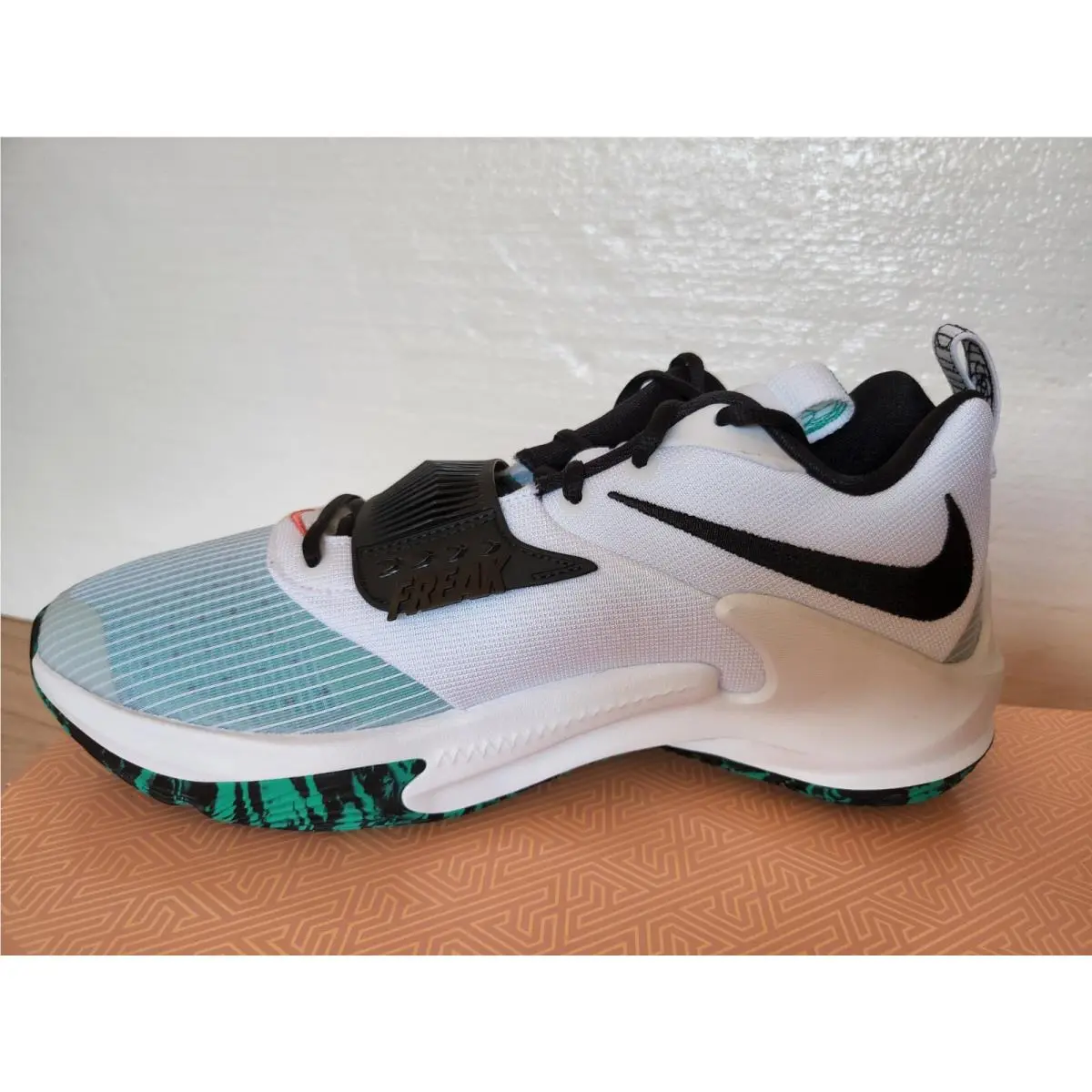 Nike shoes - Nike Zoom Freak - Zoom Freak - DA0694101 - White (UPC: 195238343842) 4