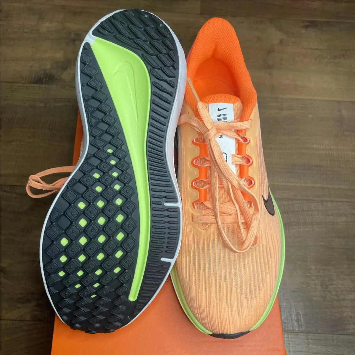 Nike shoes - NIKE WINFLO 9 - WINFLO - DD8686-800 - Orange (UPC: 196149107301) 1