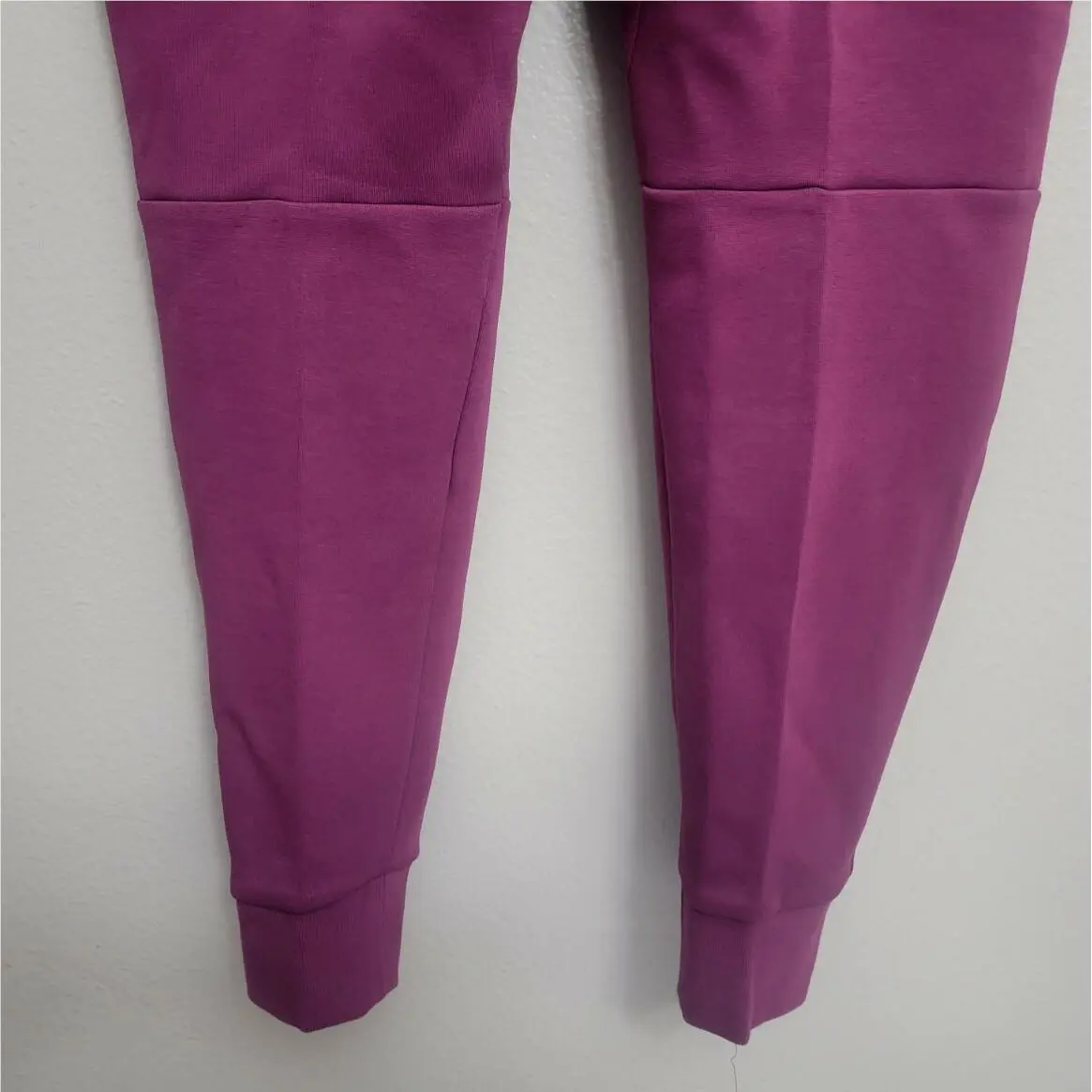 Nike clothing - Tech Fleece Pants - Tech Fleece Pants - CU4495-610 - Sangria (UPC: 195245441470) 4