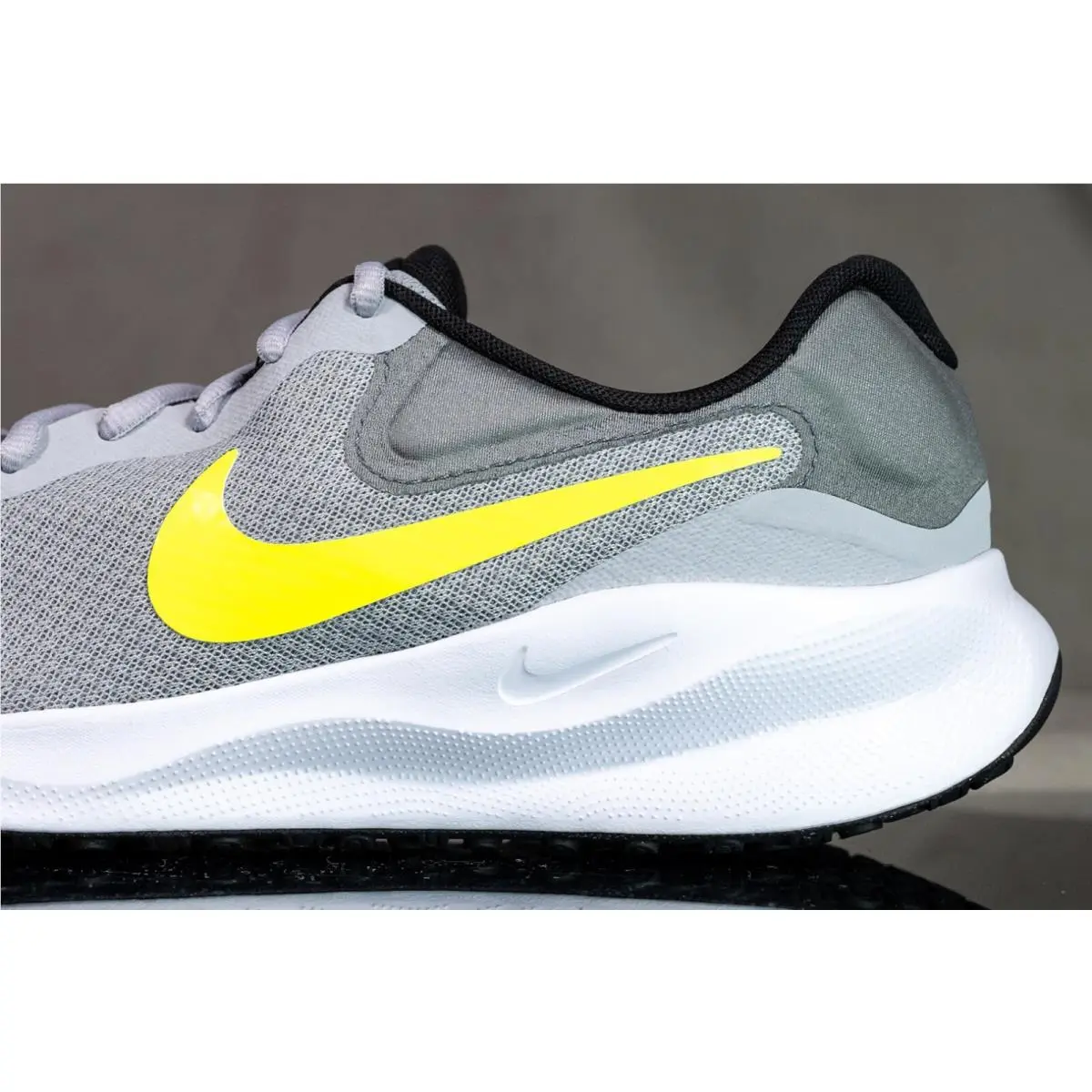 Nike Revolution v7 Shoes For Men Size 11.5
